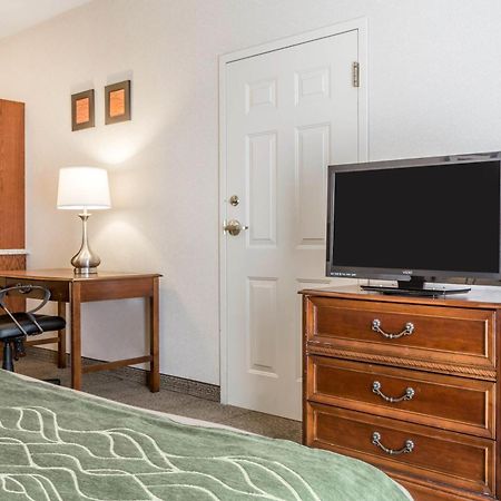 Comfort Inn & Suites Burlington Dış mekan fotoğraf