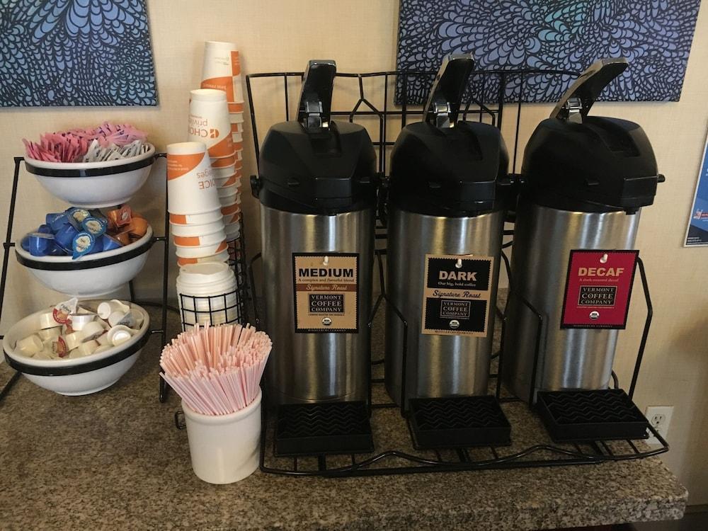 Comfort Inn & Suites Burlington Dış mekan fotoğraf
