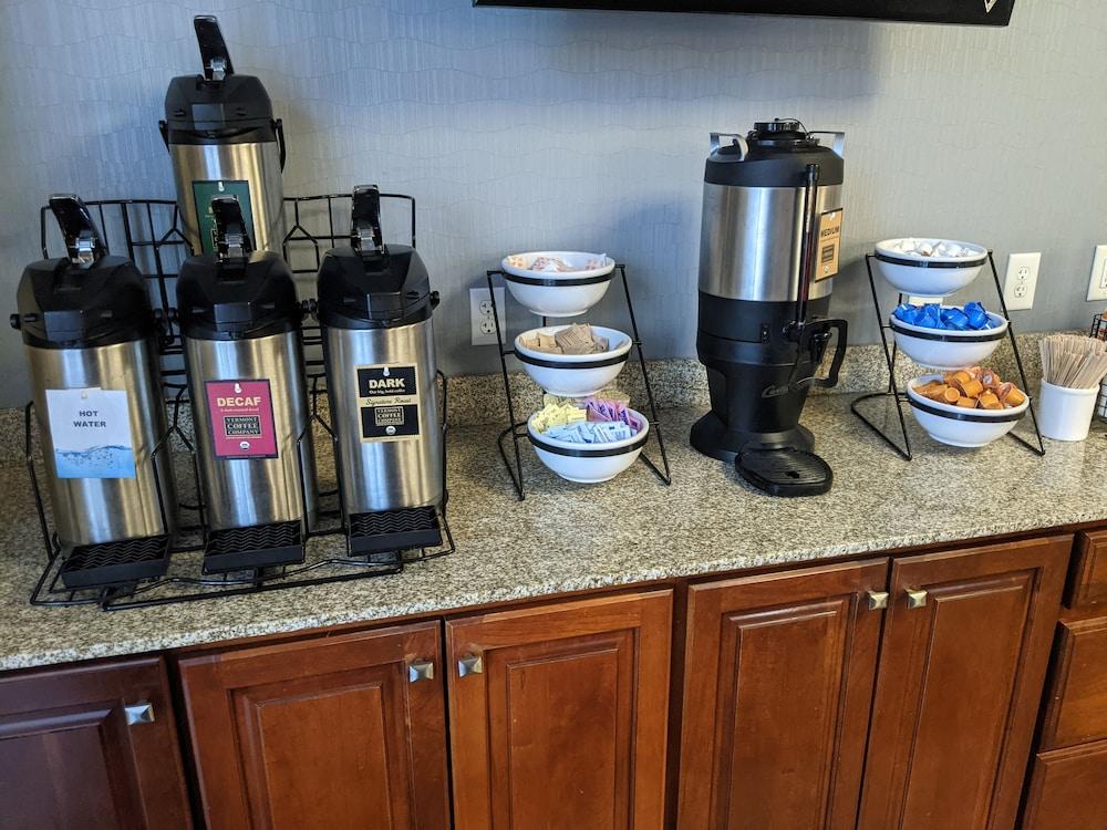 Comfort Inn & Suites Burlington Dış mekan fotoğraf