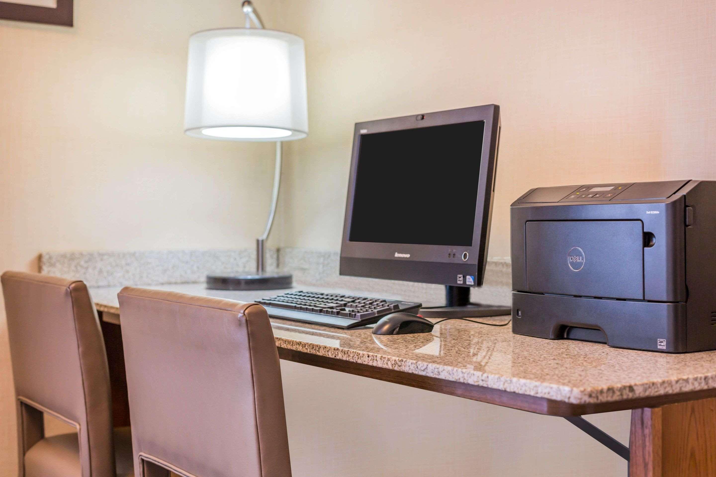 Comfort Inn & Suites Burlington Dış mekan fotoğraf