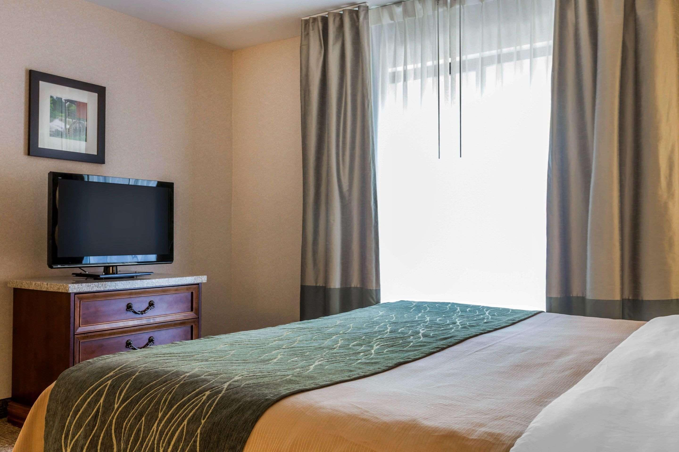 Comfort Inn & Suites Burlington Dış mekan fotoğraf