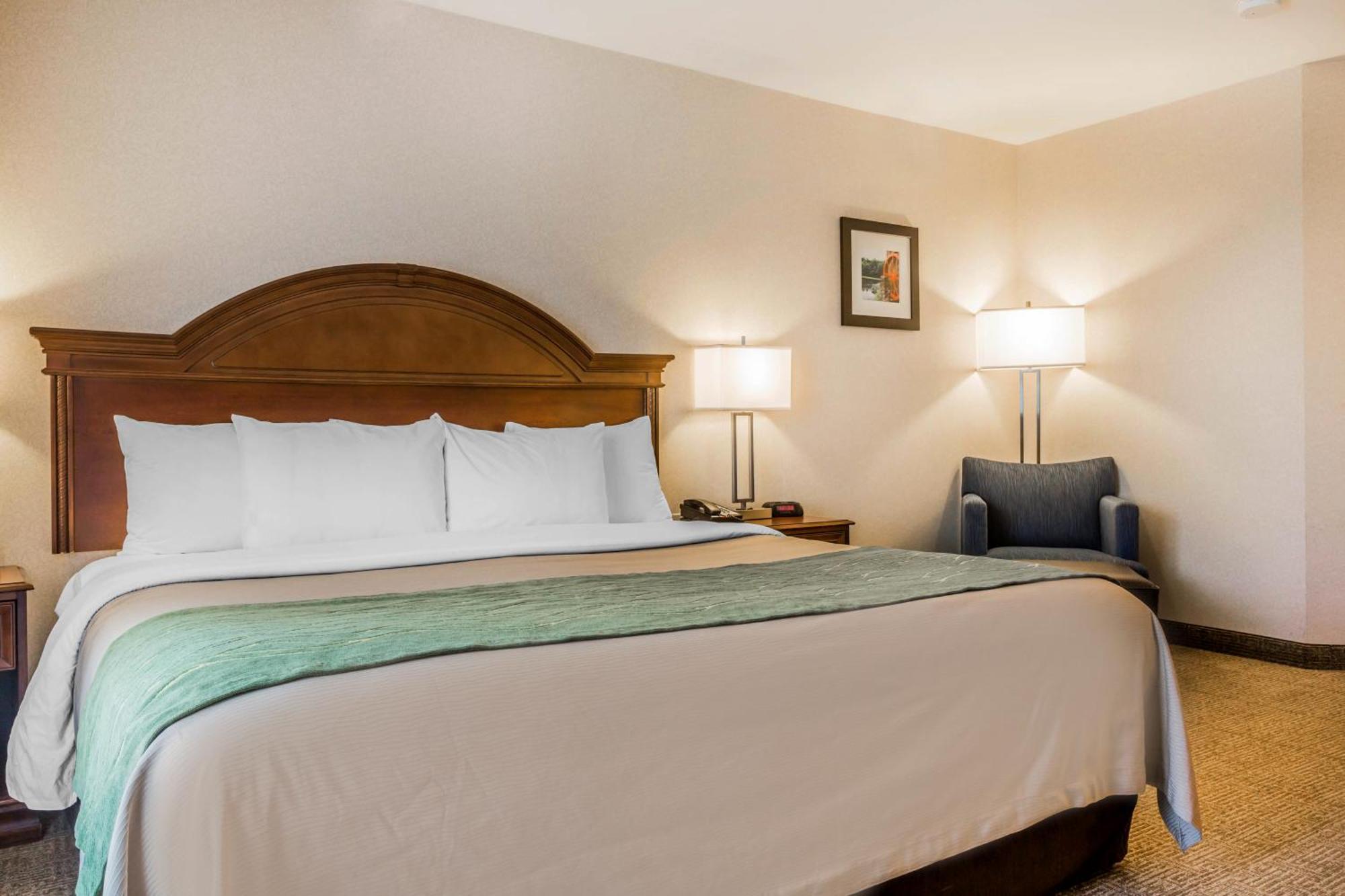 Comfort Inn & Suites Burlington Dış mekan fotoğraf