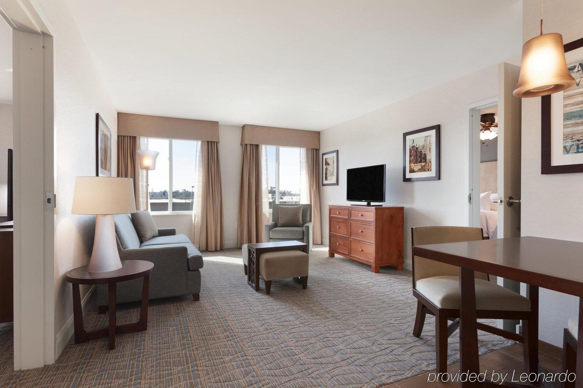 Comfort Inn & Suites Burlington Dış mekan fotoğraf