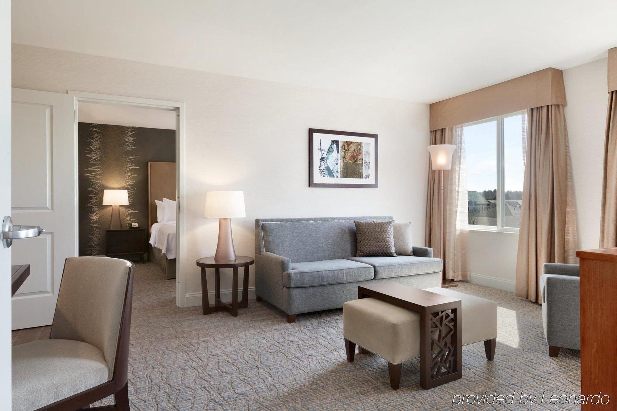 Comfort Inn & Suites Burlington Dış mekan fotoğraf