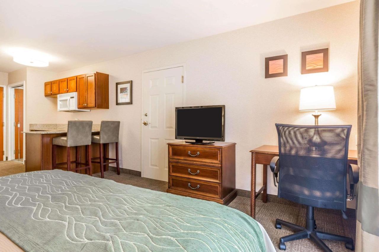 Comfort Inn & Suites Burlington Dış mekan fotoğraf